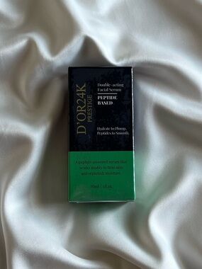 D'OR24K Prestige 
Hydrate to Plump, Peptides to Smooth - Peptide Based